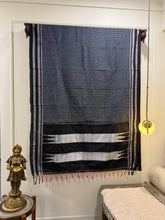 Women's Check Ilkal Saree with Gayatri Border